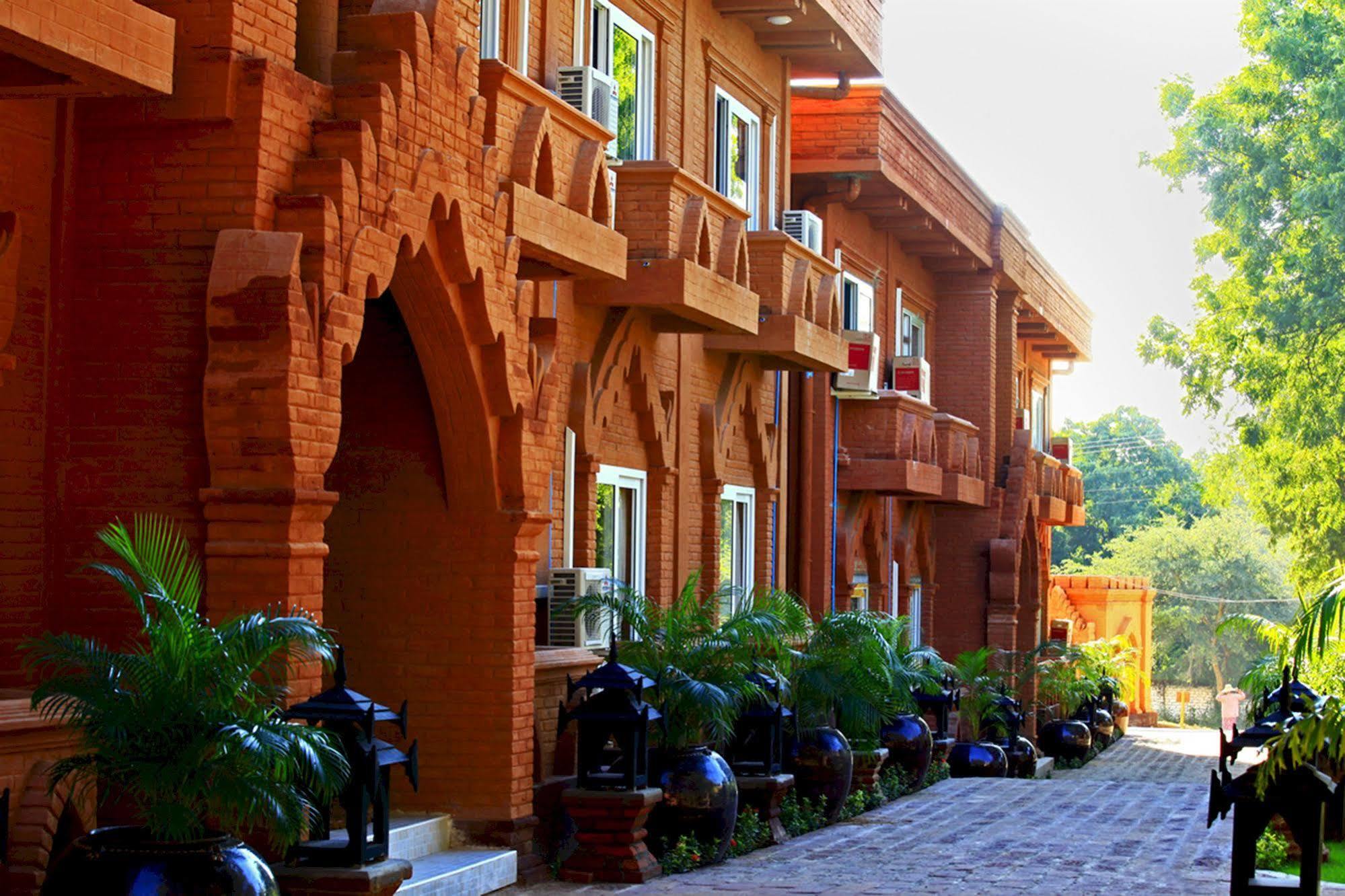 Hotel Sincere Smile Bagan New Bagan Exterior photo